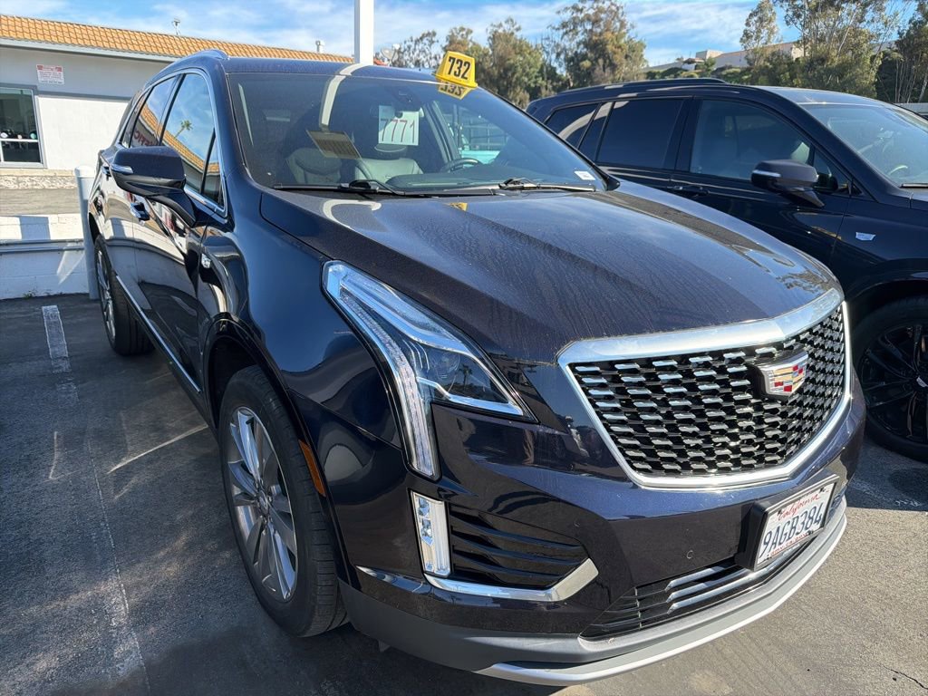 Certified 2022 Cadillac XT5 Premium Luxury image 2