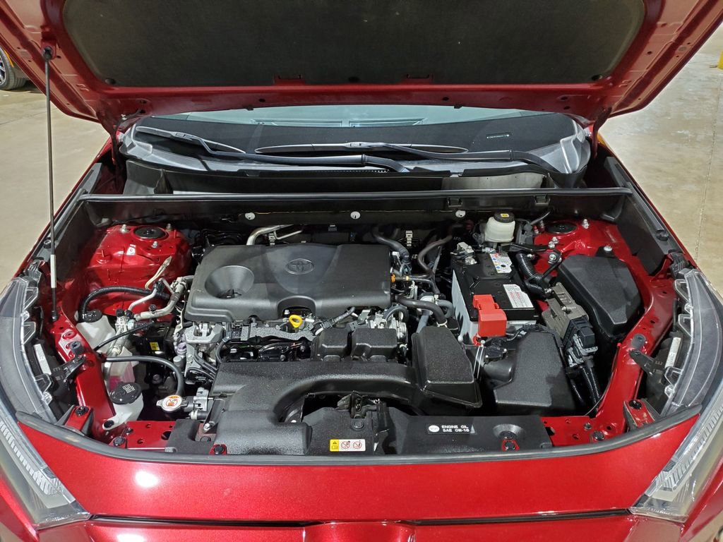 Used 2022 Toyota RAV4 XLE FWD image 35