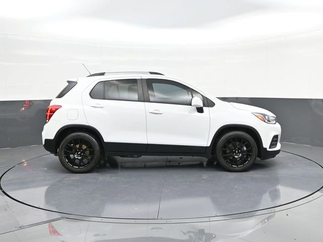 Used 2021 Chevrolet Trax LT w/ Sport Edition image 24