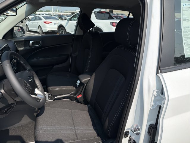 New 2026 Hyundai Venue SEL FWD image 19