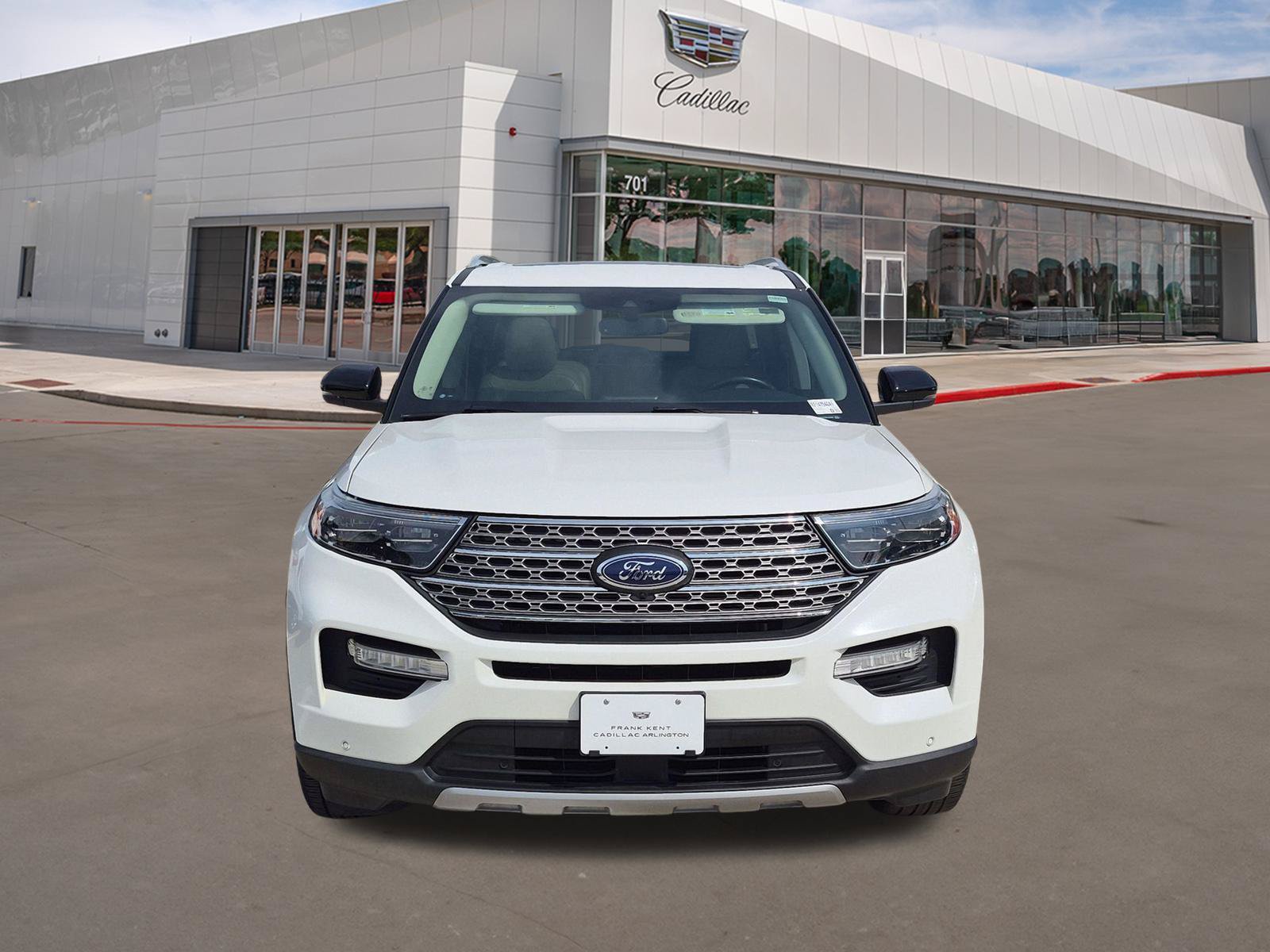 Used 2020 Ford Explorer Limited w/ Class III Trailer Tow Package RWD image 2
