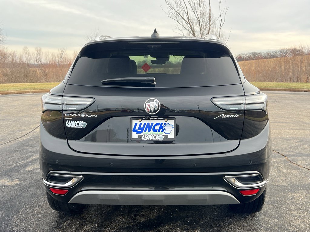 Used 2023 Buick Envision Avenir image 3