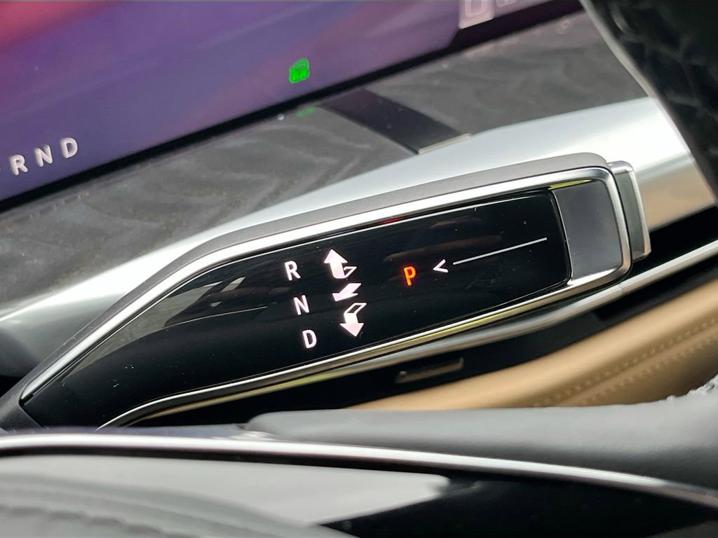 Certified 2025 Cadillac Escalade IQ Sport 2 w/ LPO, ONYX Package image 17