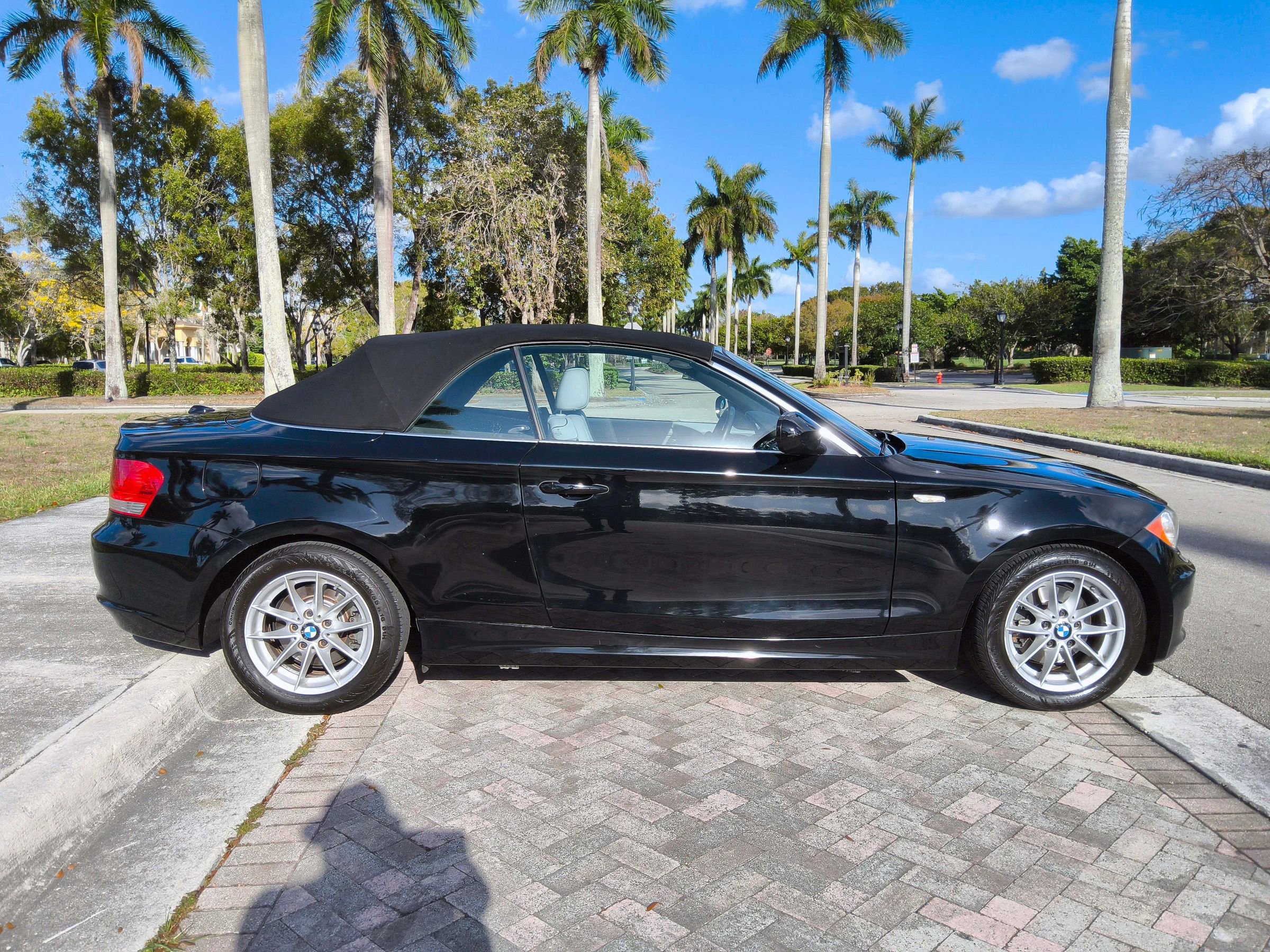 Used 2011 BMW 128i 128i Convertible 2D image 40
