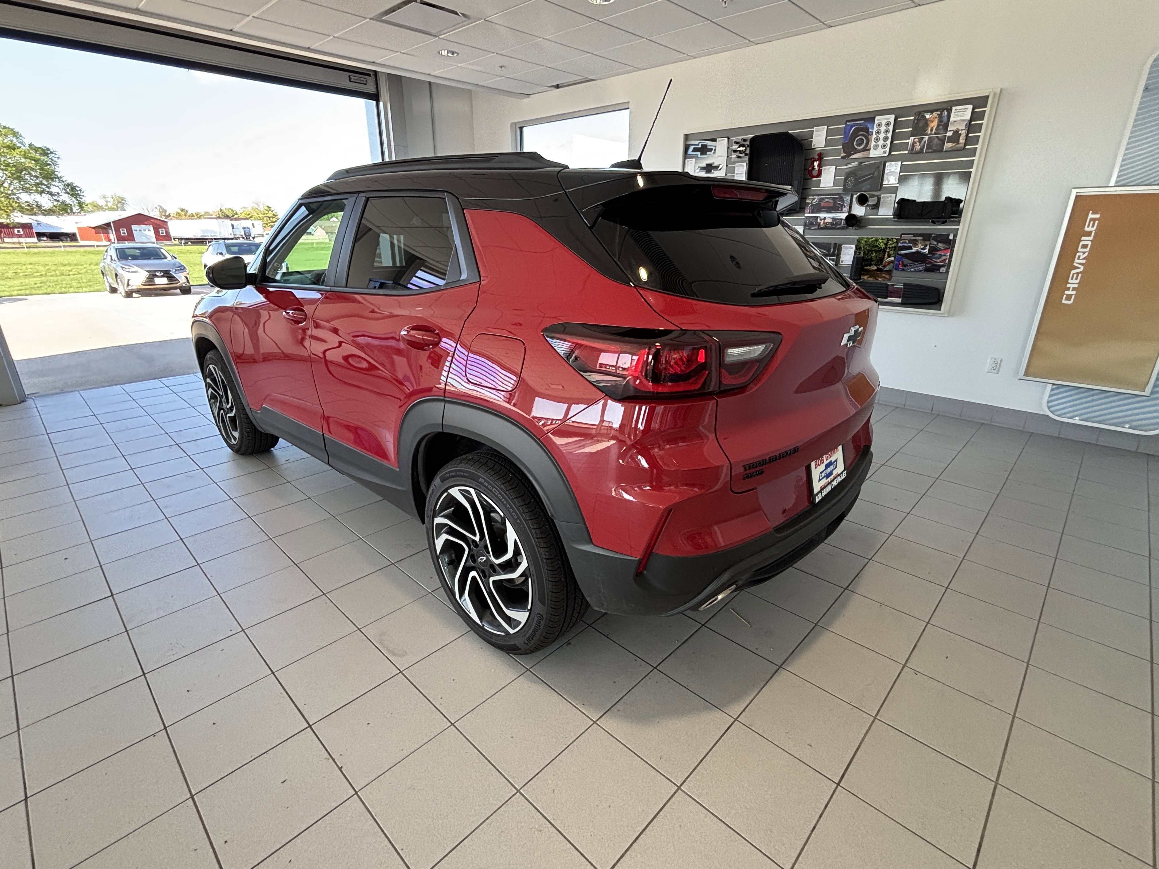 Used 2026 Chevrolet TrailBlazer RS w/ Convenience Package image 3