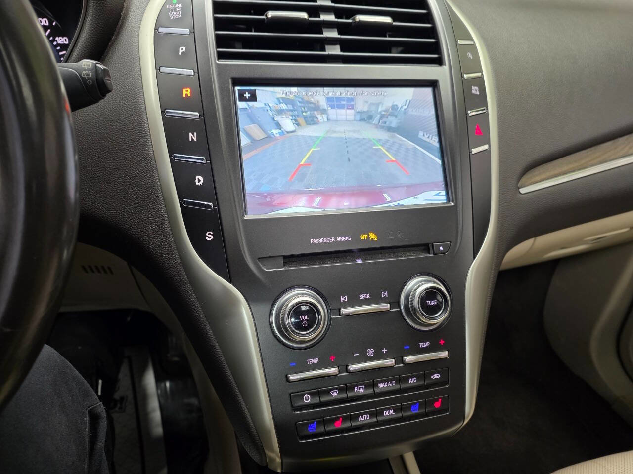 Used 2018 Lincoln MKC Reserve image 22