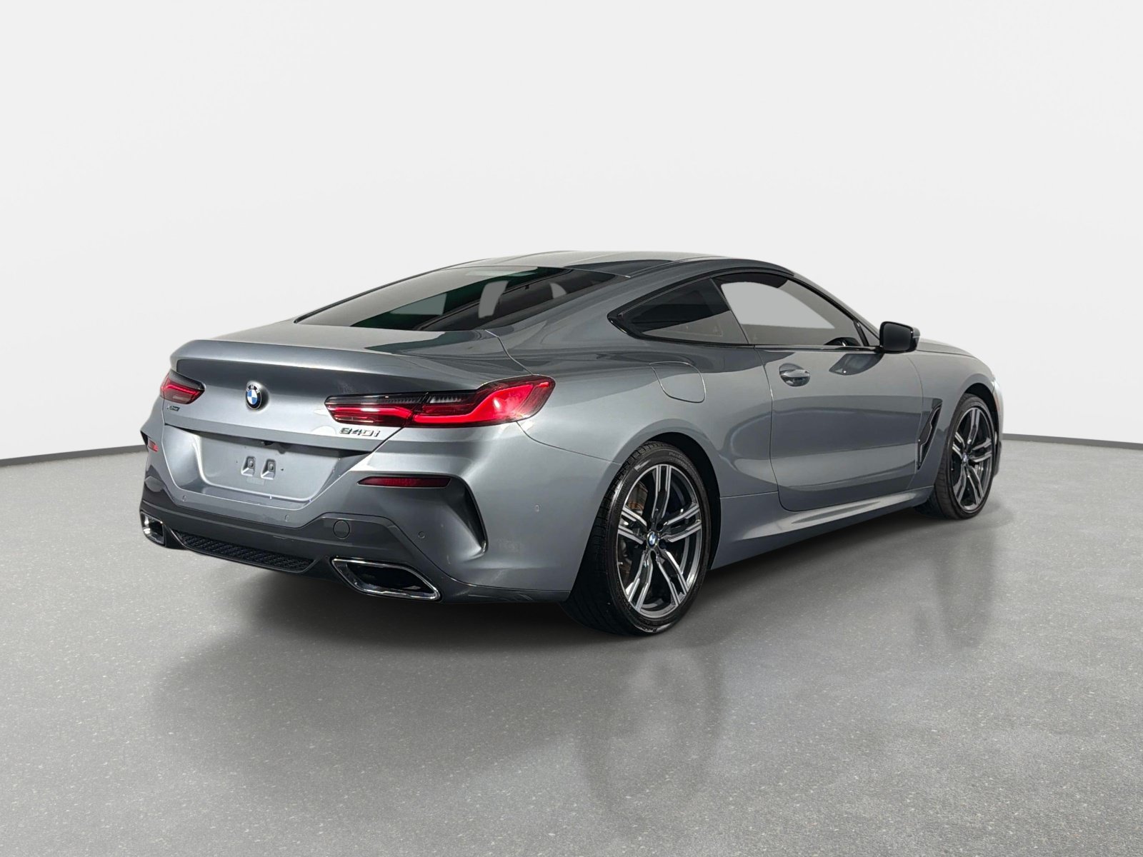Used 2025 BMW 840i xDrive Coupe w/ Driving Assistance Package AWD/4WD image 2