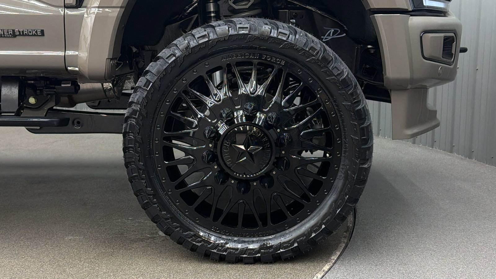 Used 2026 Ford F450 Platinum w/ Platinum Plus Package image 9
