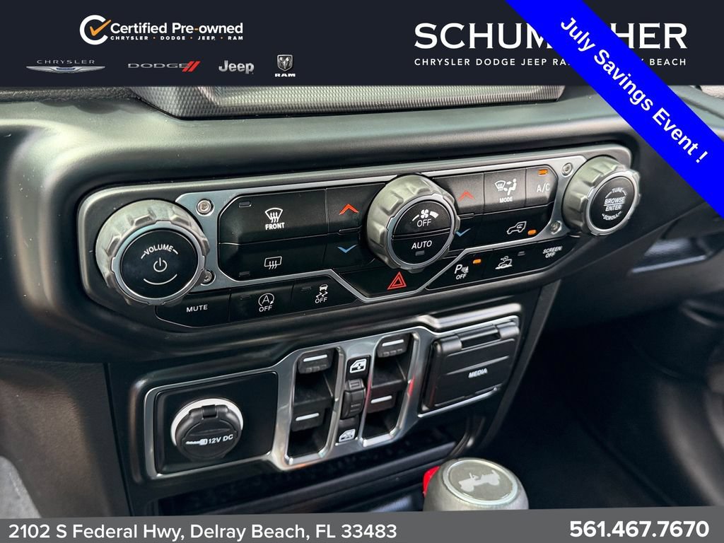 Used 2022 Jeep Wrangler Unlimited Sahara w/ LED Lighting Group AWD/4WD image 18