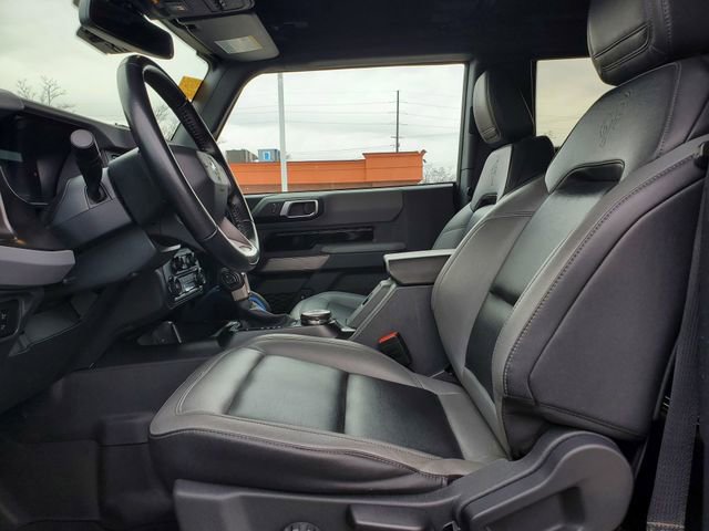 Used 2023 Ford Bronco Black Diamond w/ Sasquatch Package image 5