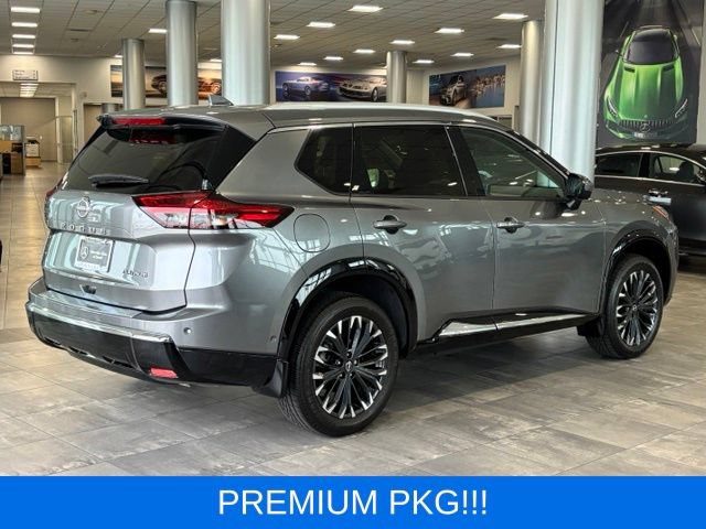 Used 2024 Nissan Rogue Platinum w/ Platinum Premium Package FWD image 3