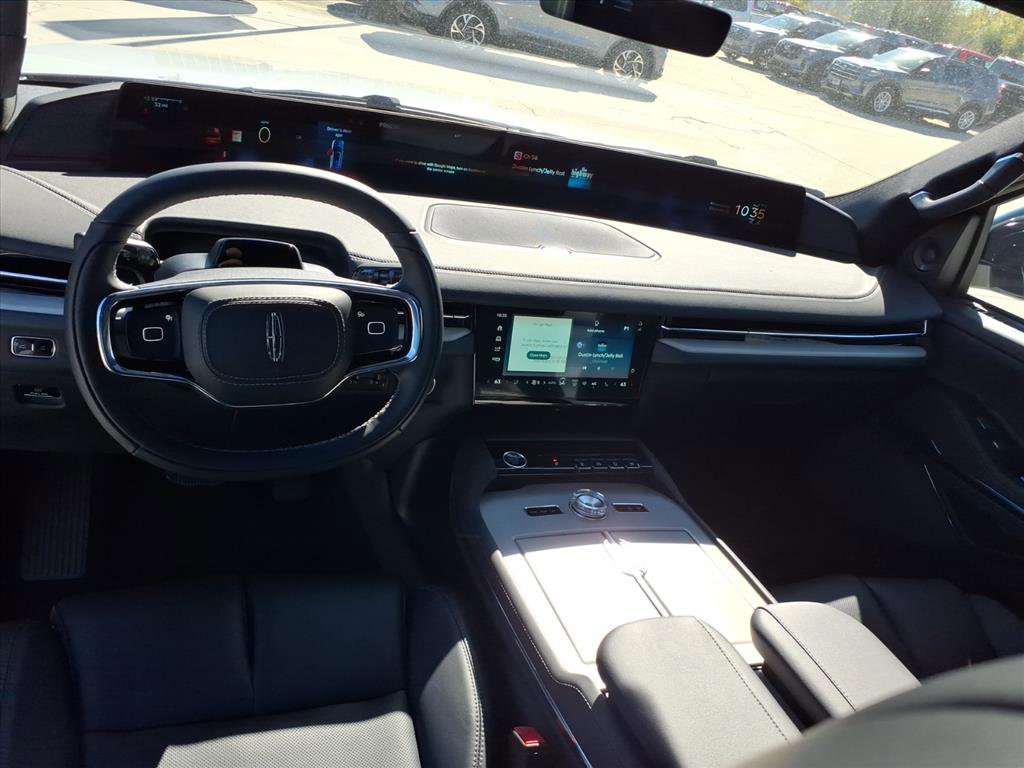 New 2025 Lincoln Navigator Reserve w/ Jet Appearance Package image 11