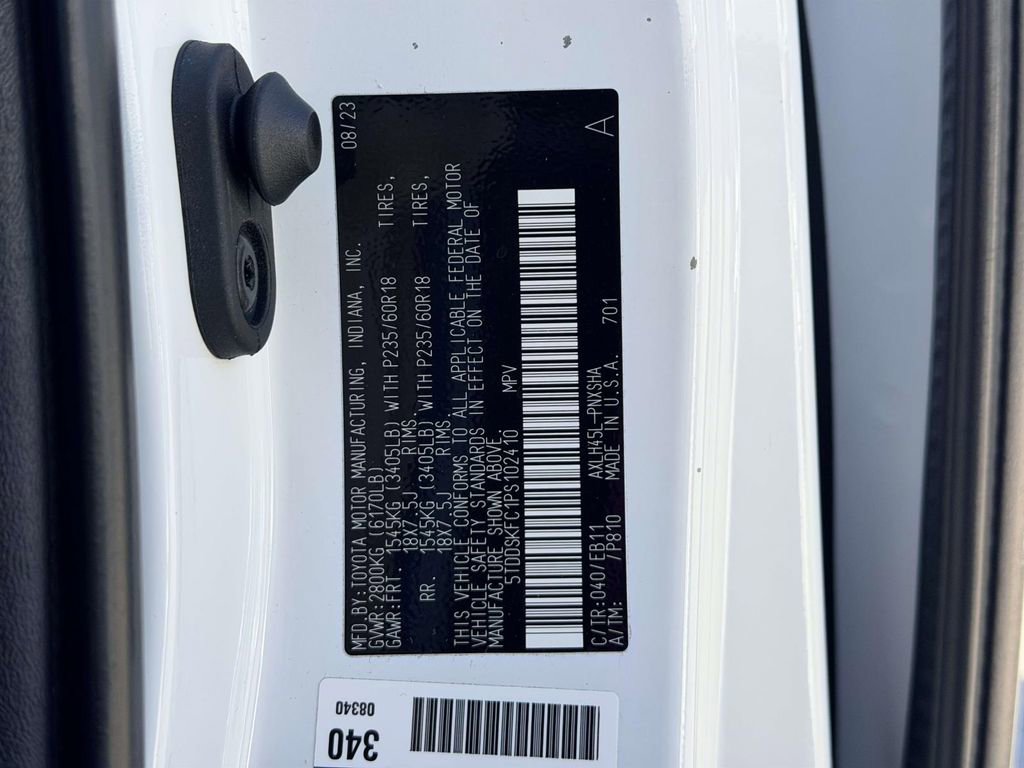 Certified 2023 Toyota Sienna XSE w/ XSE Plus Package image 26