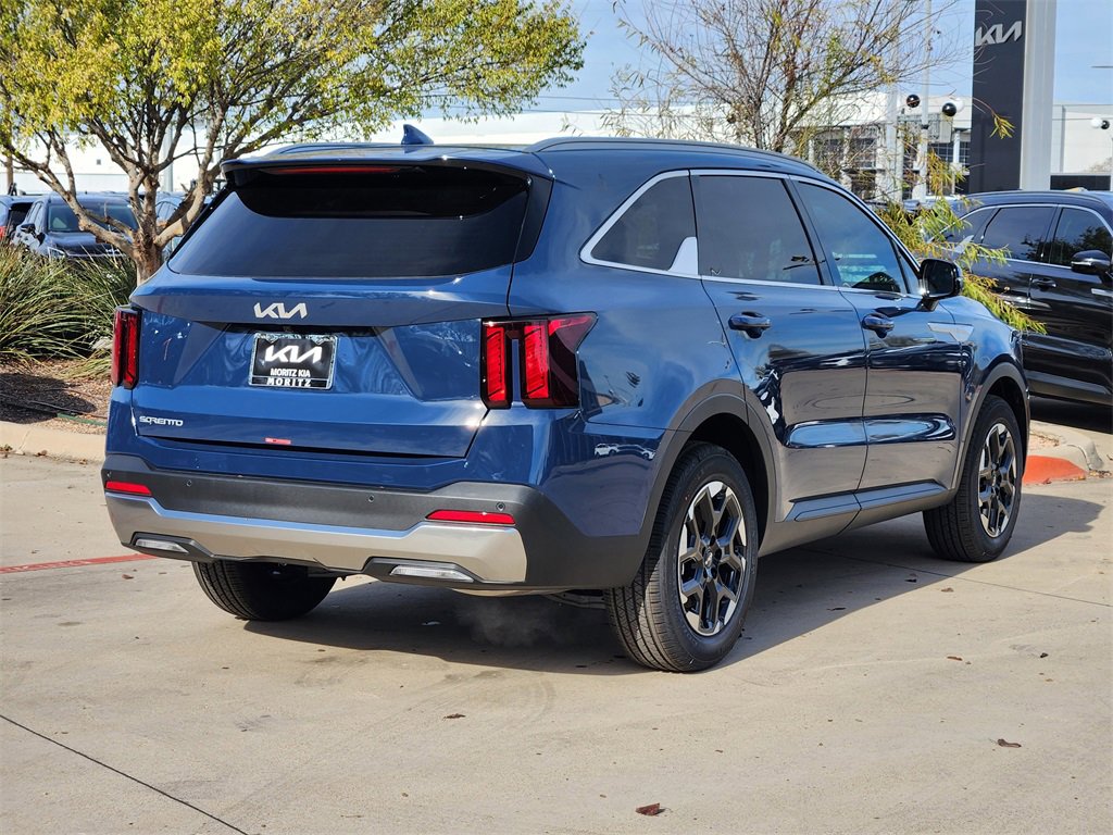 New 2026 Kia Sorento S image 4