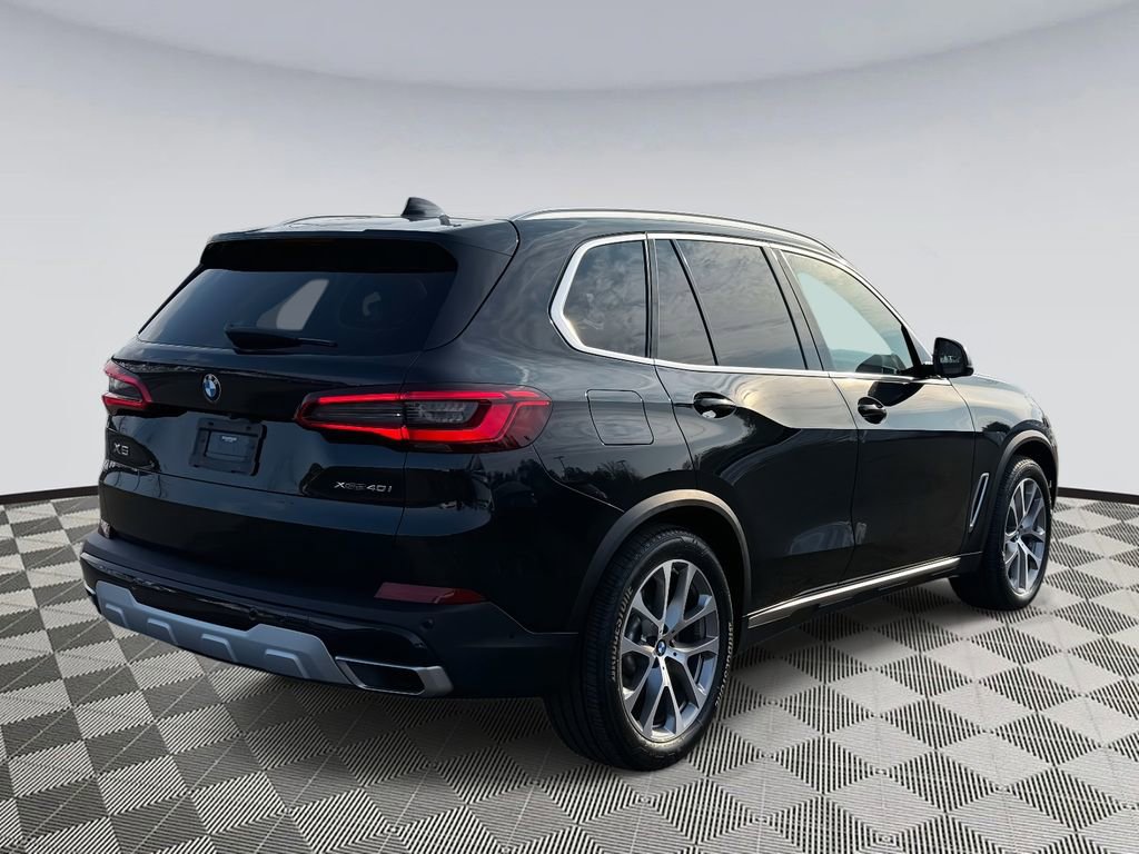 Used 2019 BMW X5 xDrive40i w/ Premium Package 2 video 2