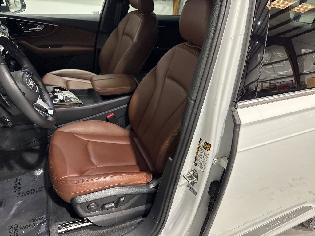 Used 2018 Audi Q7 3.0T Premium Plus w/ Premium Plus Package image 37