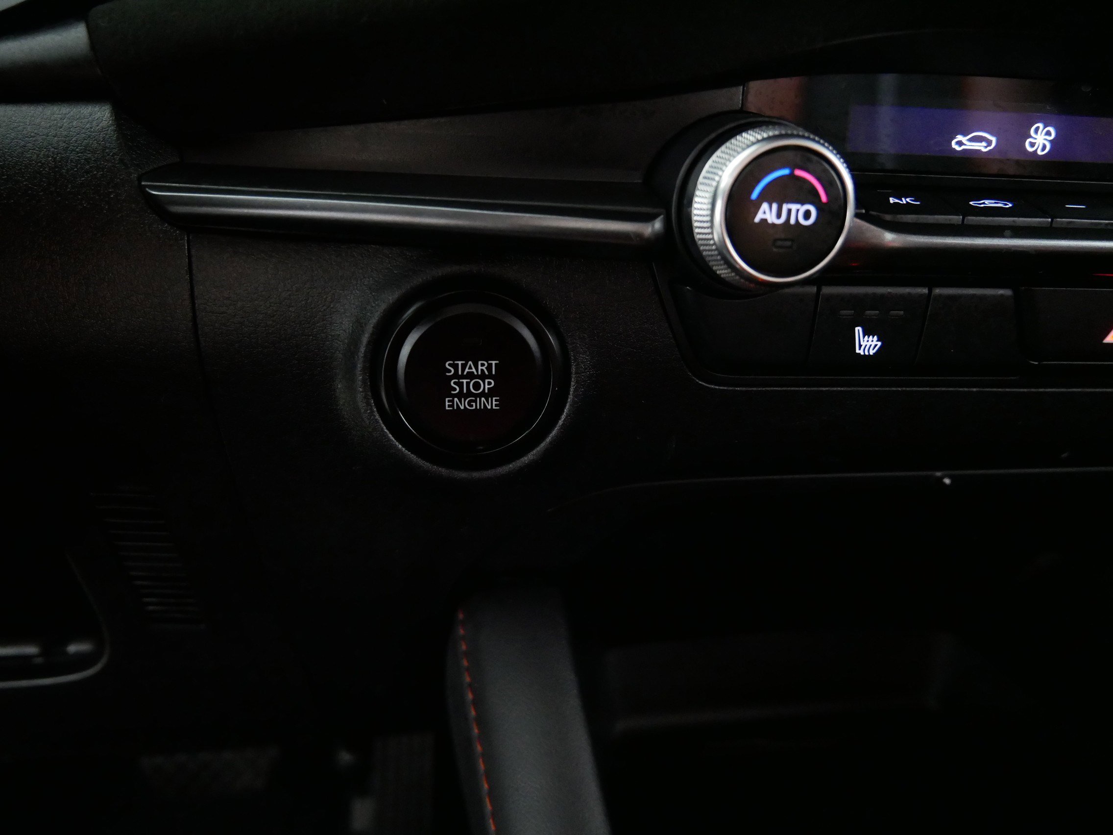 Used 2024 MAZDA MAZDA3 s AWD/4WD image 29