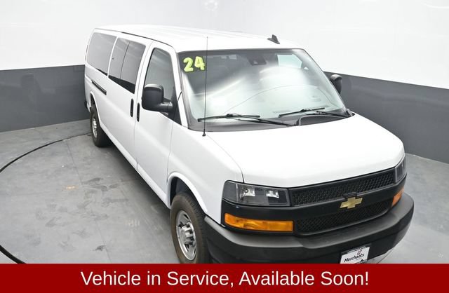 Used 2024 Chevrolet Express 3500 LS RWD image 24