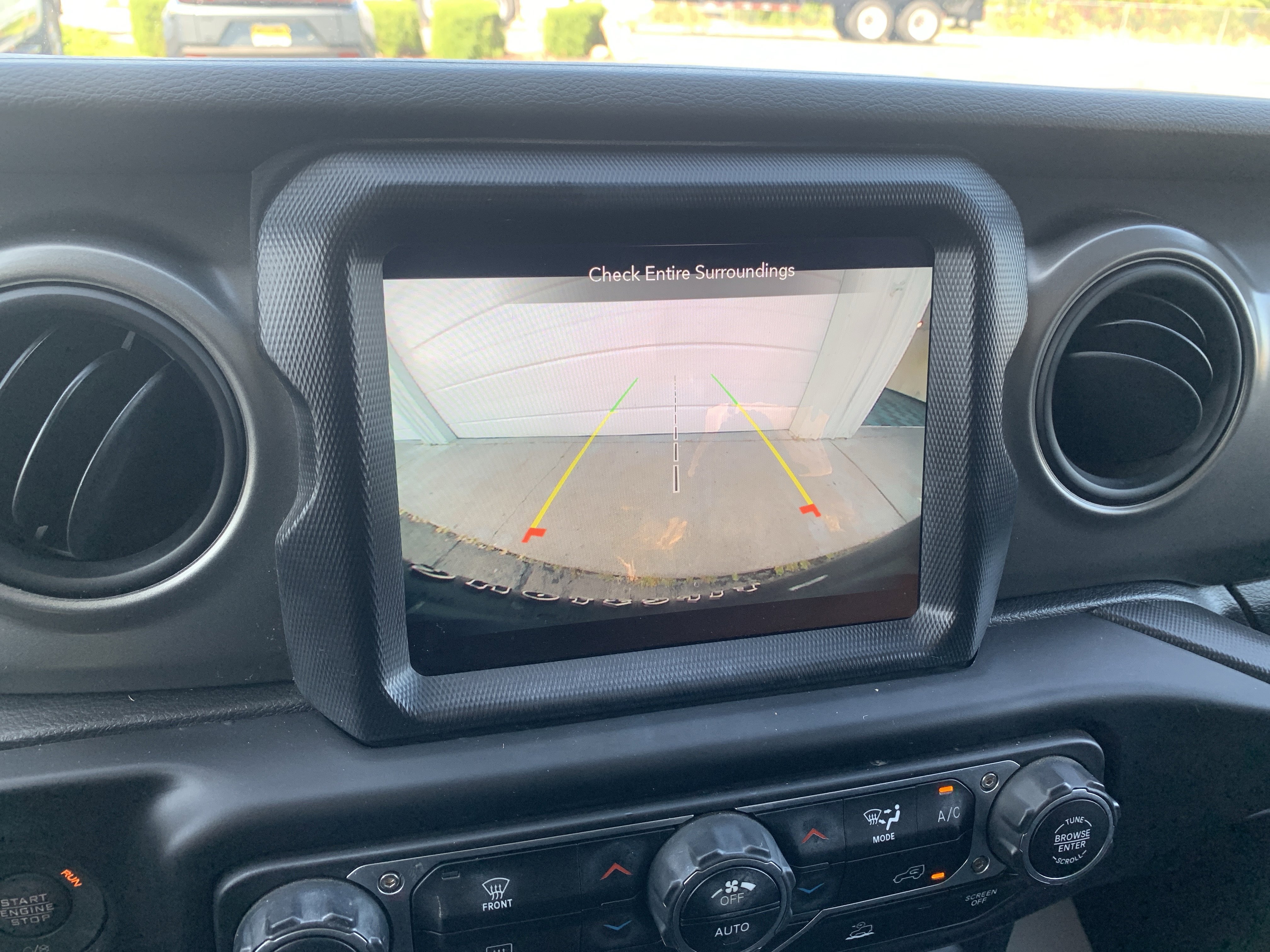 Used 2023 Jeep Wrangler Unlimited w/ 8.4" Radio Group AWD/4WD image 18