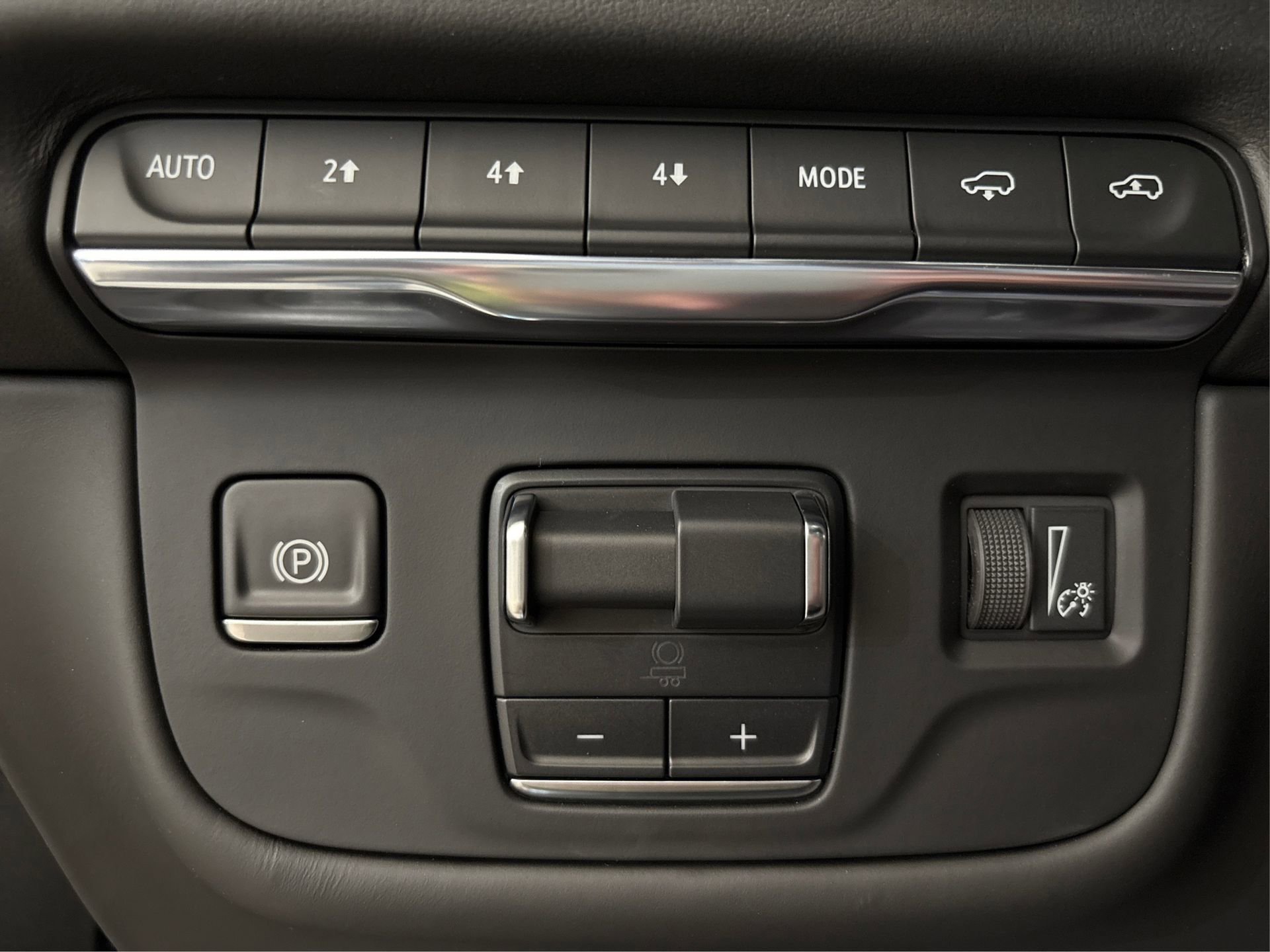 New 2025 Cadillac Escalade ESV Sport Platinum image 19