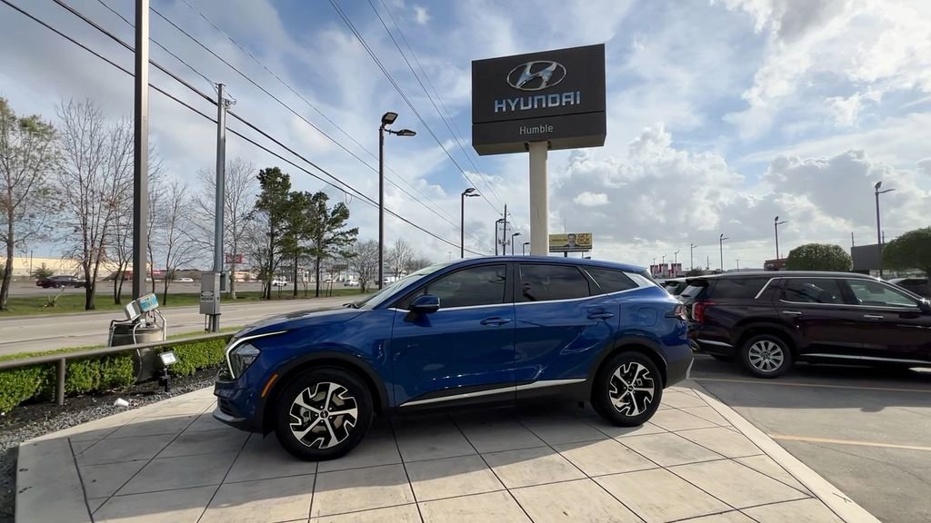 Used 2023 Kia Sportage EX image 5