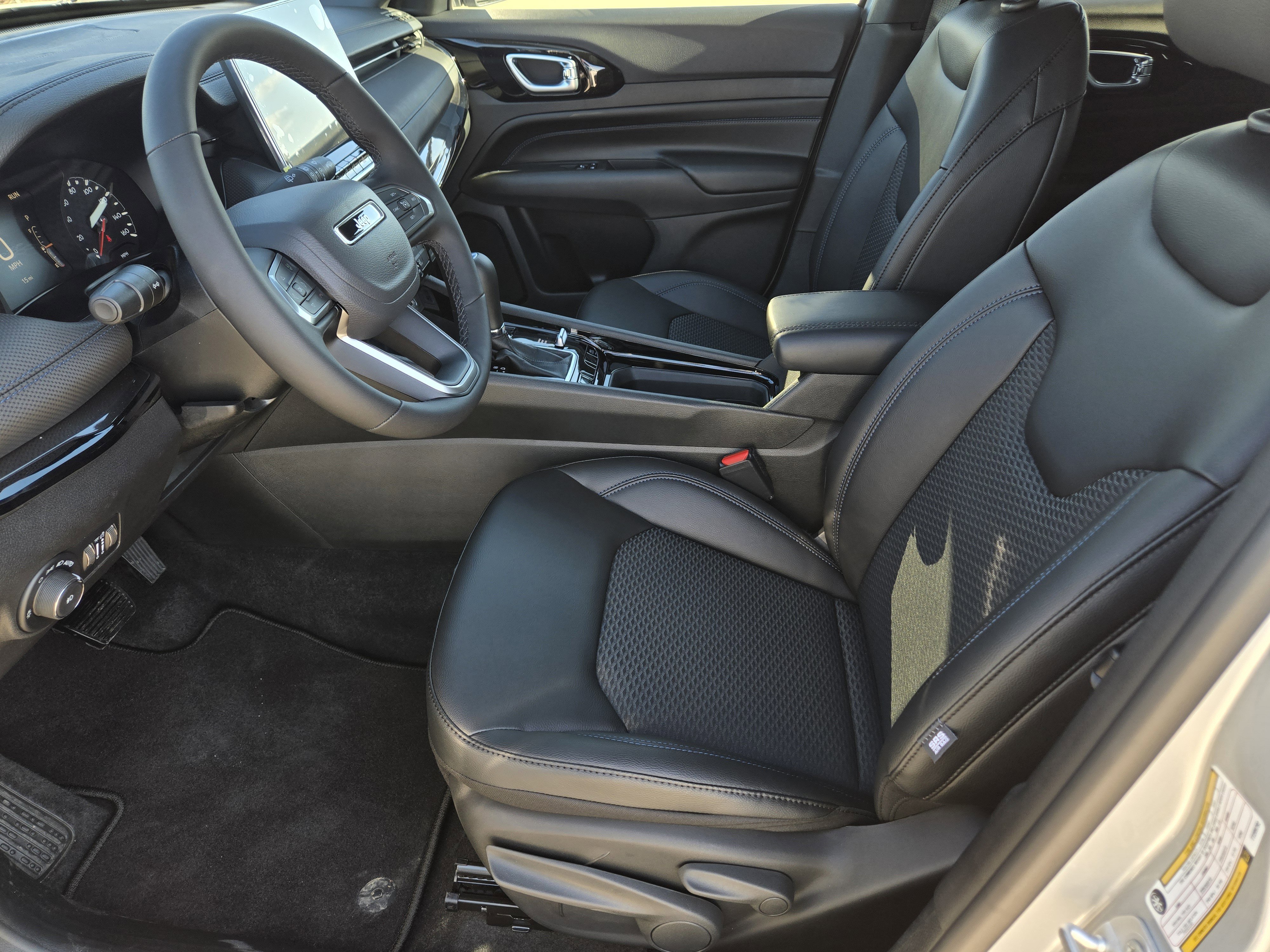 New 2026 Jeep Compass Latitude image 14