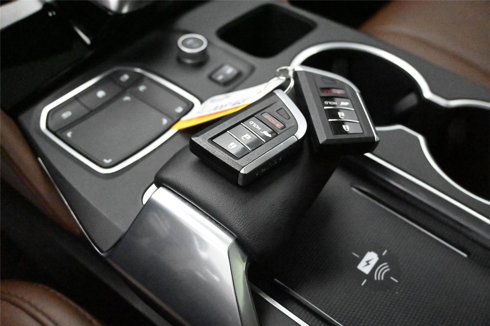 Certified 2024 Acura MDX SH-AWD w/ Technology Package image 5