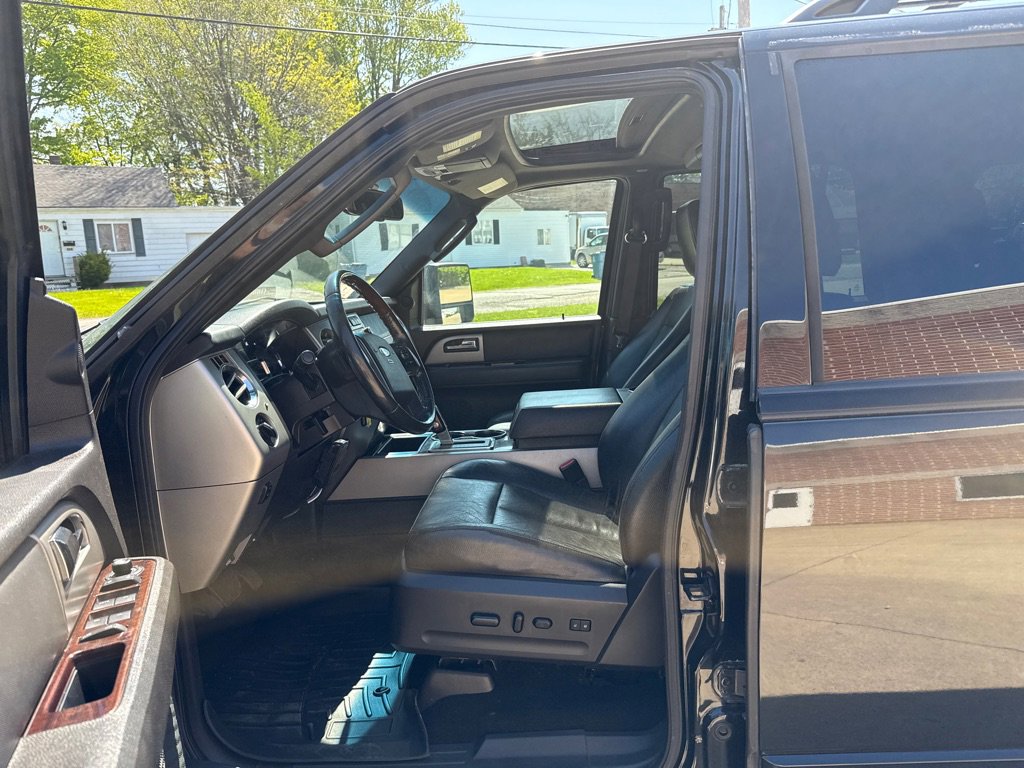Used 2010 Ford Expedition EL Limited AWD/4WD image 10