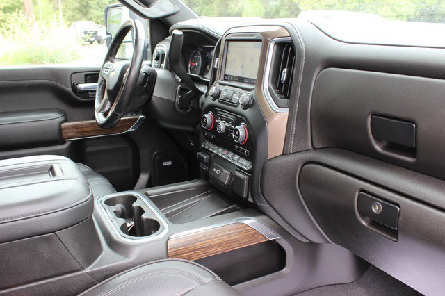 Used 2022 Chevrolet Silverado 3500 High Country w/ Technology Package image 19