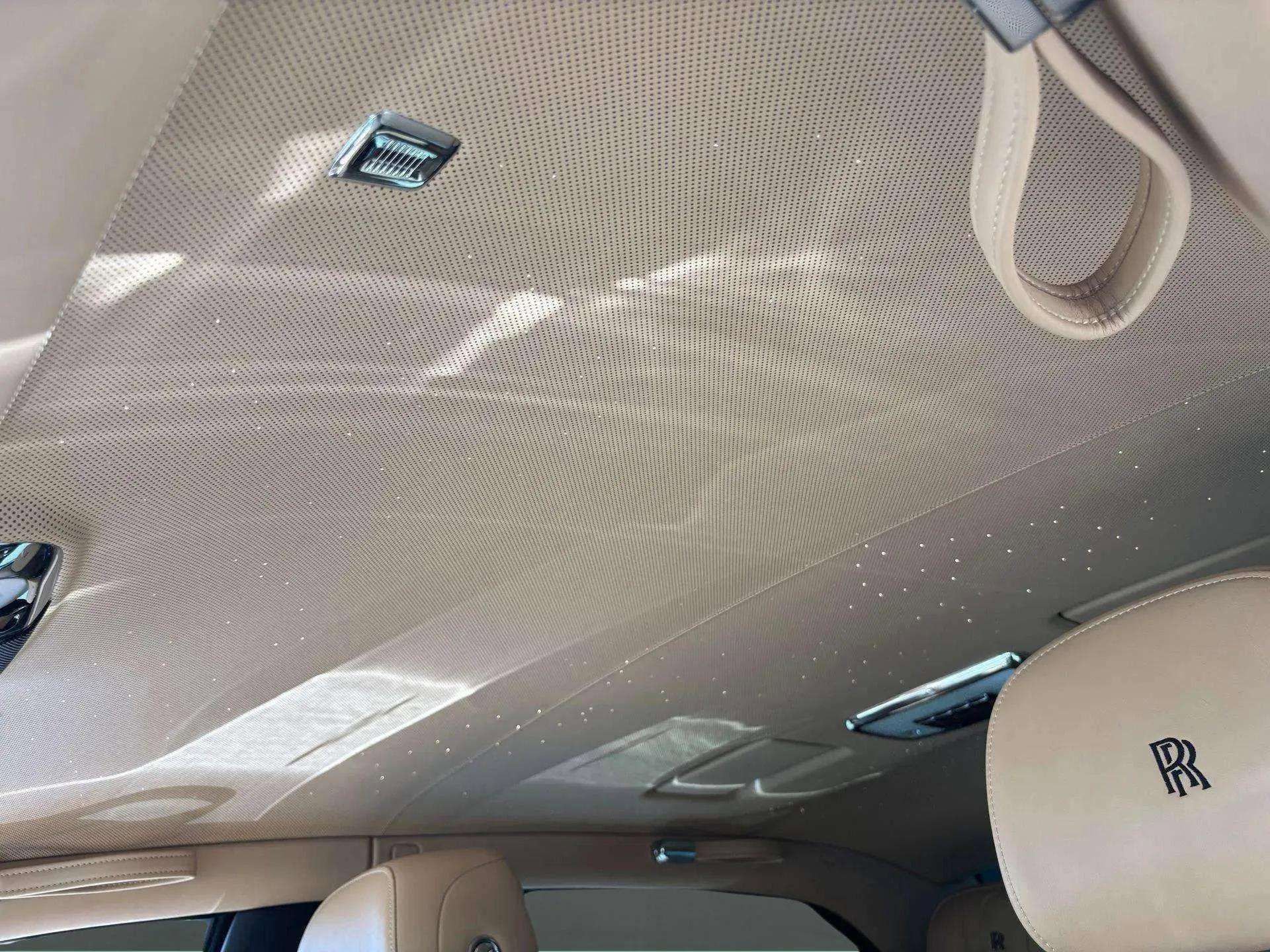 Used 2019 Rolls-Royce Phantom Sedan image 23