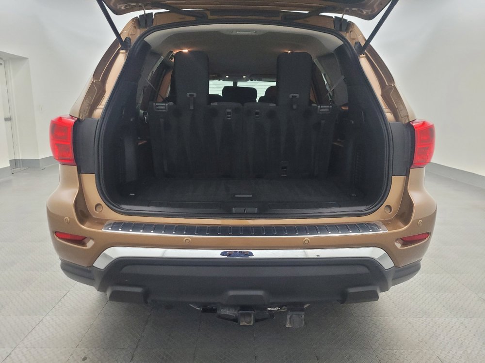 Used 2017 Nissan Pathfinder SV w/ SV Cold Weather Package FWD image 29