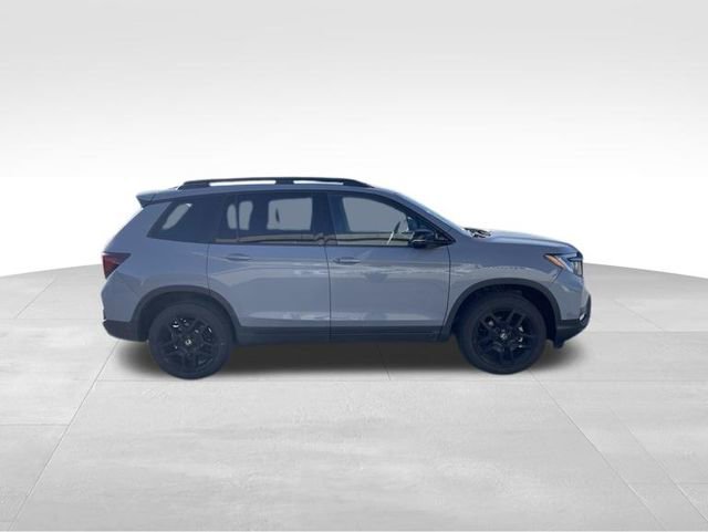 Used 2024 Honda Passport Black Edition image 9