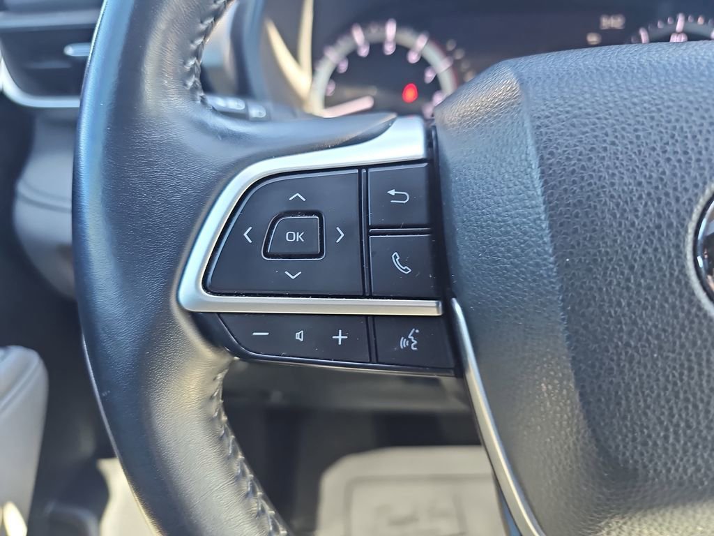 Used 2023 Toyota Highlander L image 23