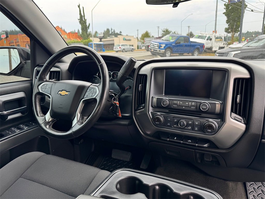Used 2018 Chevrolet Silverado 1500 LT w/ LT Eassist Package image 11