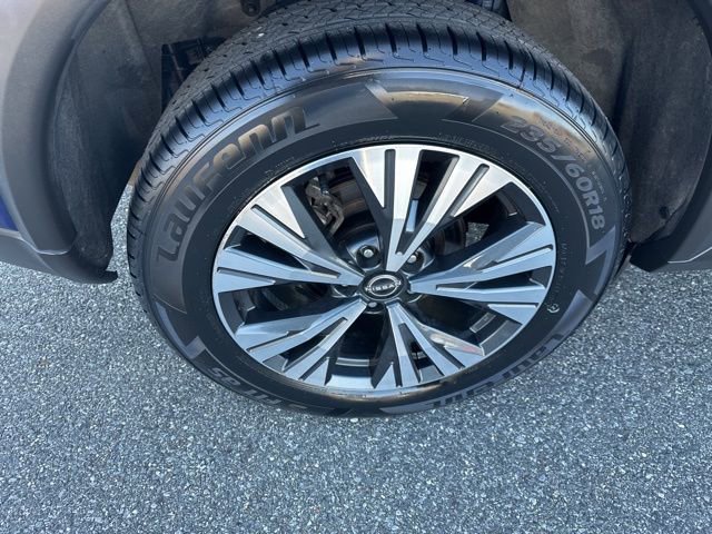 Used 2023 Nissan Rogue SV image 12