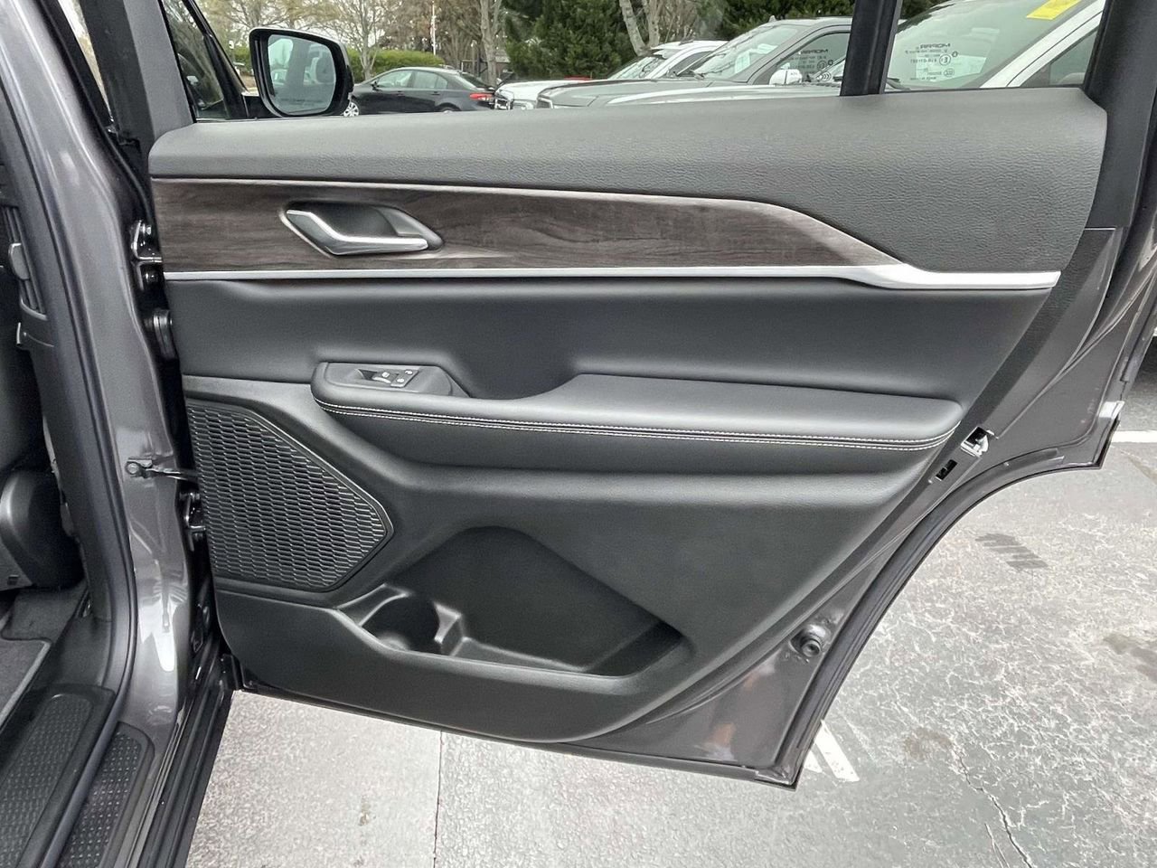 New 2025 Jeep Grand Cherokee L Limited image 20