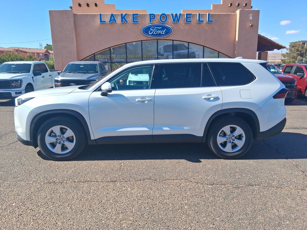 Used 2025 Toyota Grand Highlander AWD Hybrid image 2