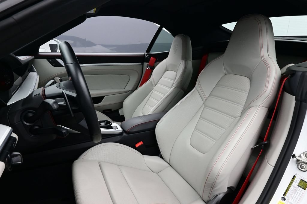Certified 2024 Porsche 911 Turbo AWD/4WD image 5