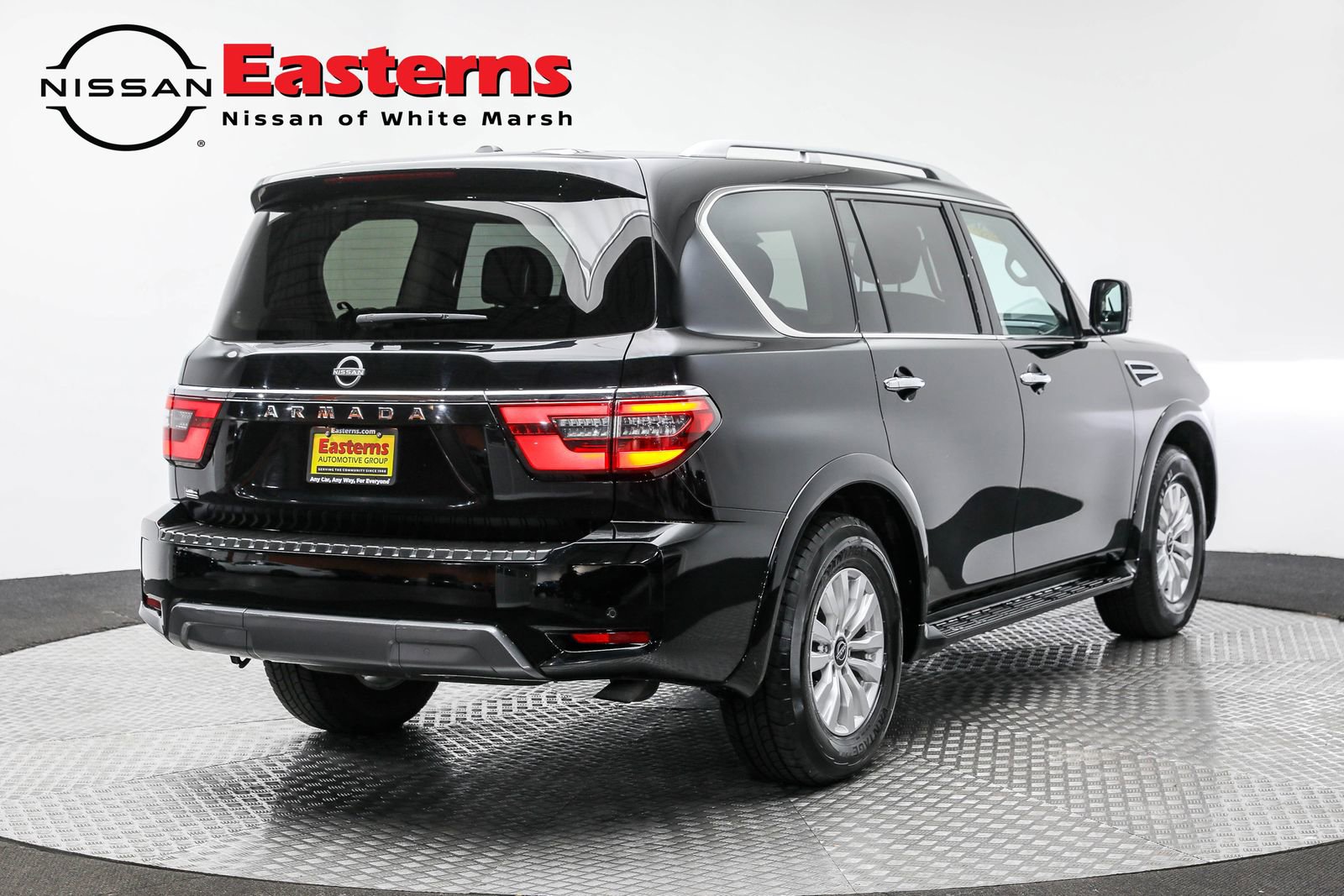 Used 2024 Nissan Armada SV RWD image 5