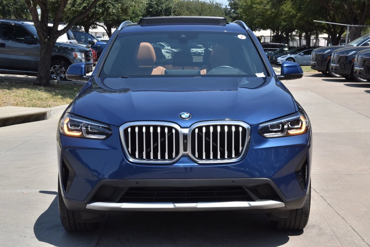 Used 2023 BMW X3 xDrive30i AWD/4WD image 3