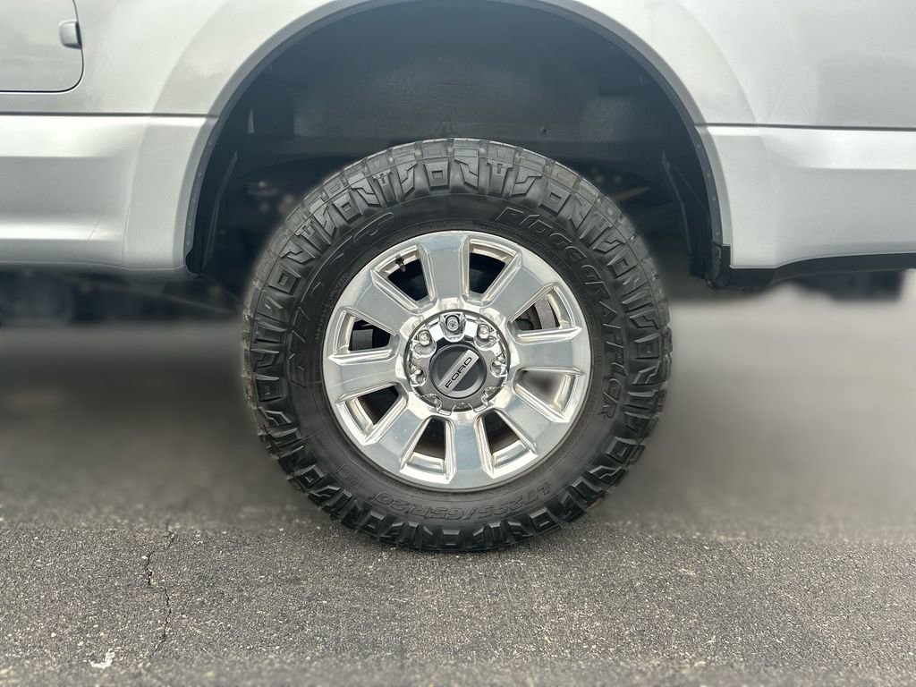 Used 2021 Ford F250 Platinum w/ FX4 Off-Road Package image 19