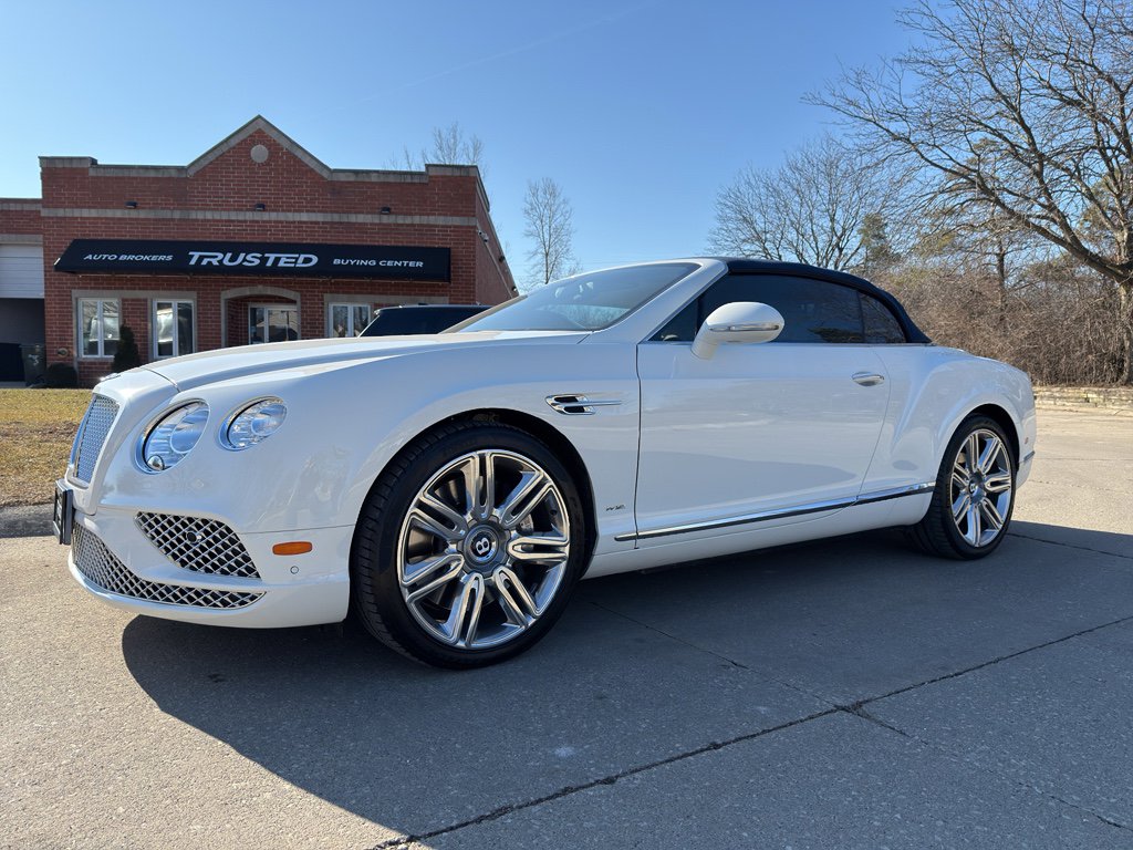 Used 2017 Bentley Continental GT image 2