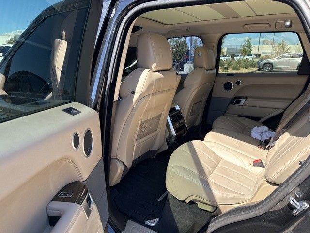 Used 2017 Land Rover Range Rover Sport HSE image 5