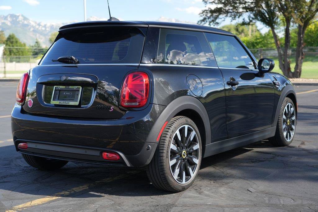 Used 2024 MINI Cooper SE FWD image 5