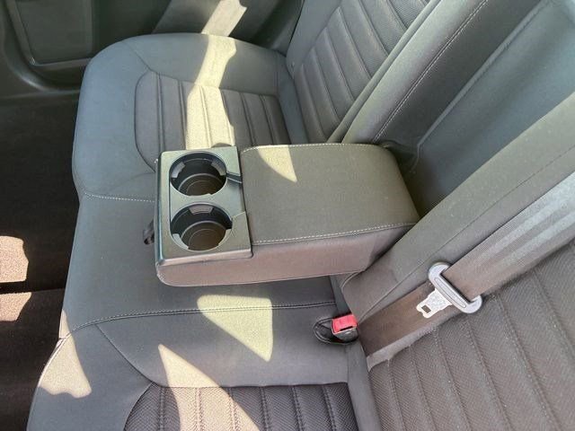 Used 2019 Ford Fusion SE FWD image 34
