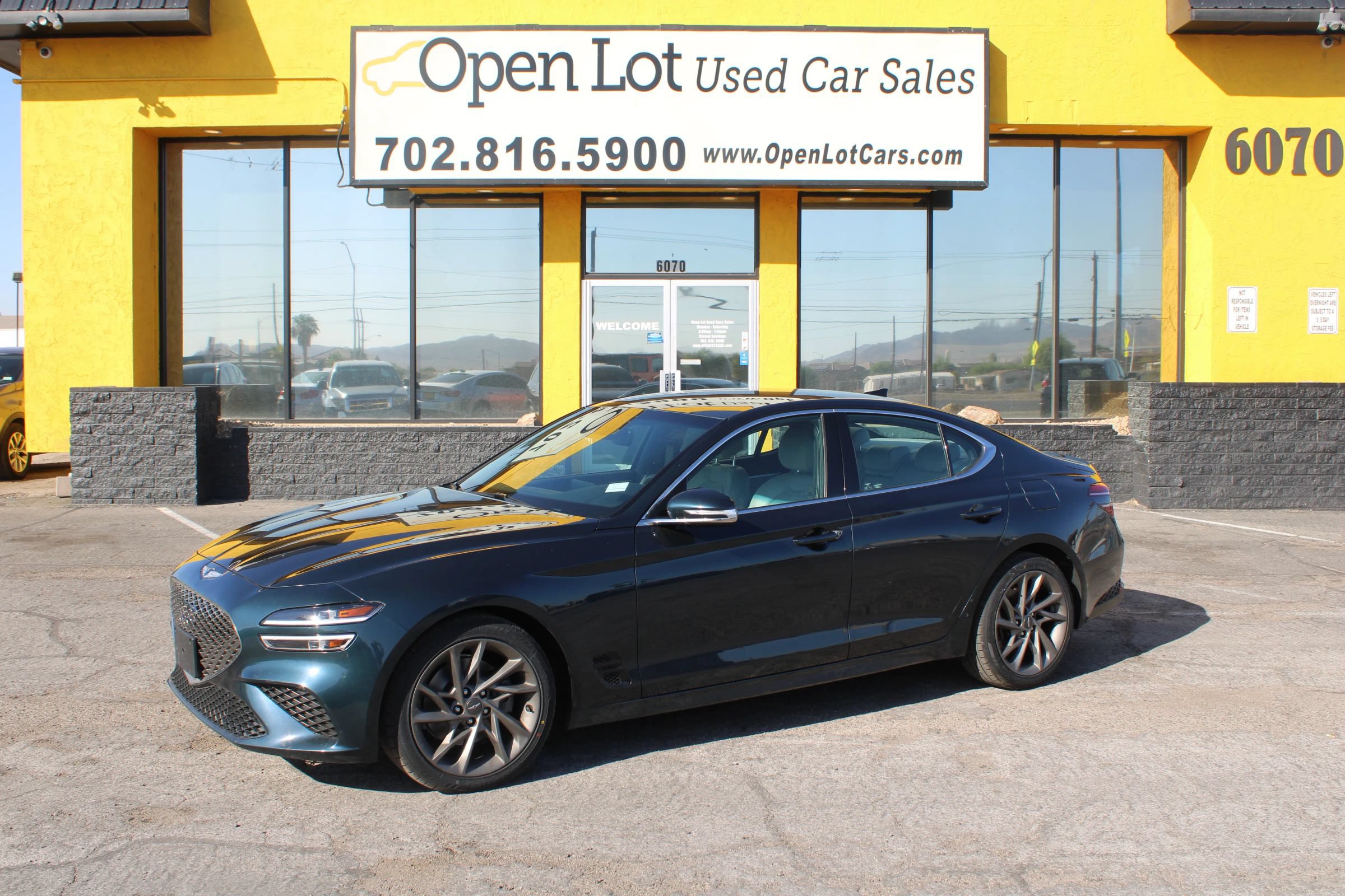 Used 2022 Genesis G70 2.0T RWD image 1