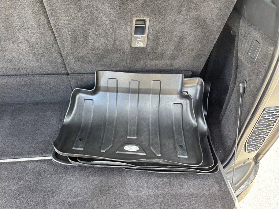 Used 2021 Land Rover Discovery HSE R-Dynamic image 59