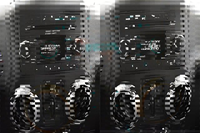 Used 2017 Jeep Wrangler Unlimited Rubicon w/ Cold Weather Group image 11