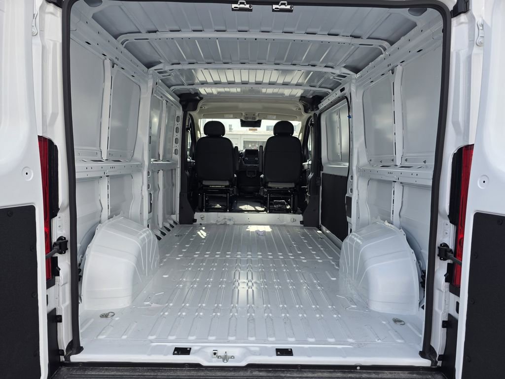 New 2026 RAM ProMaster 2500 w/ Cold Weather Group image 7
