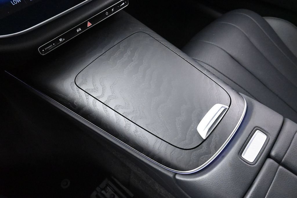 Used 2025 Mercedes-Benz E 350 Sedan image 45